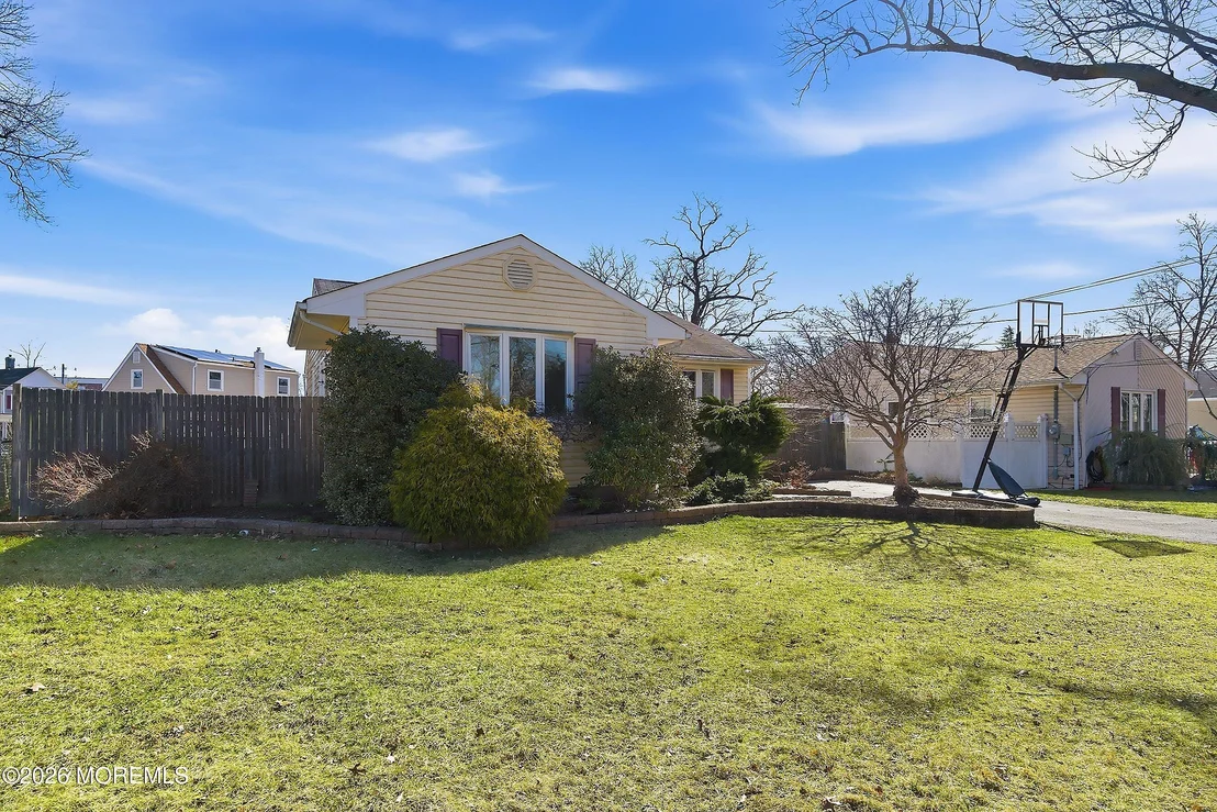Photo of 52 Sunset Avenue