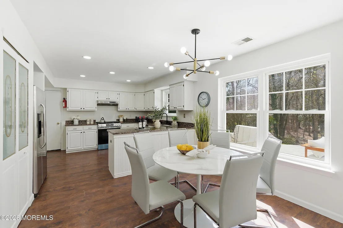 Photo of 565 Buttonwood Drive