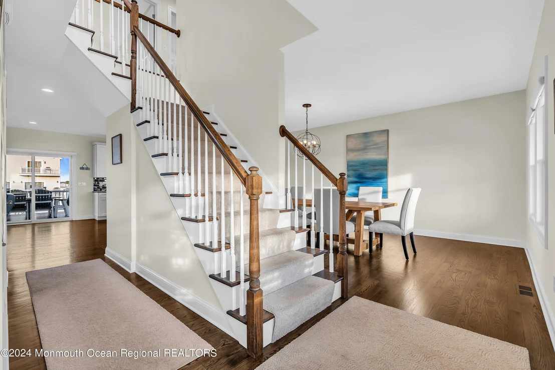 Photo of 106 Saint Lawrence Boulevard