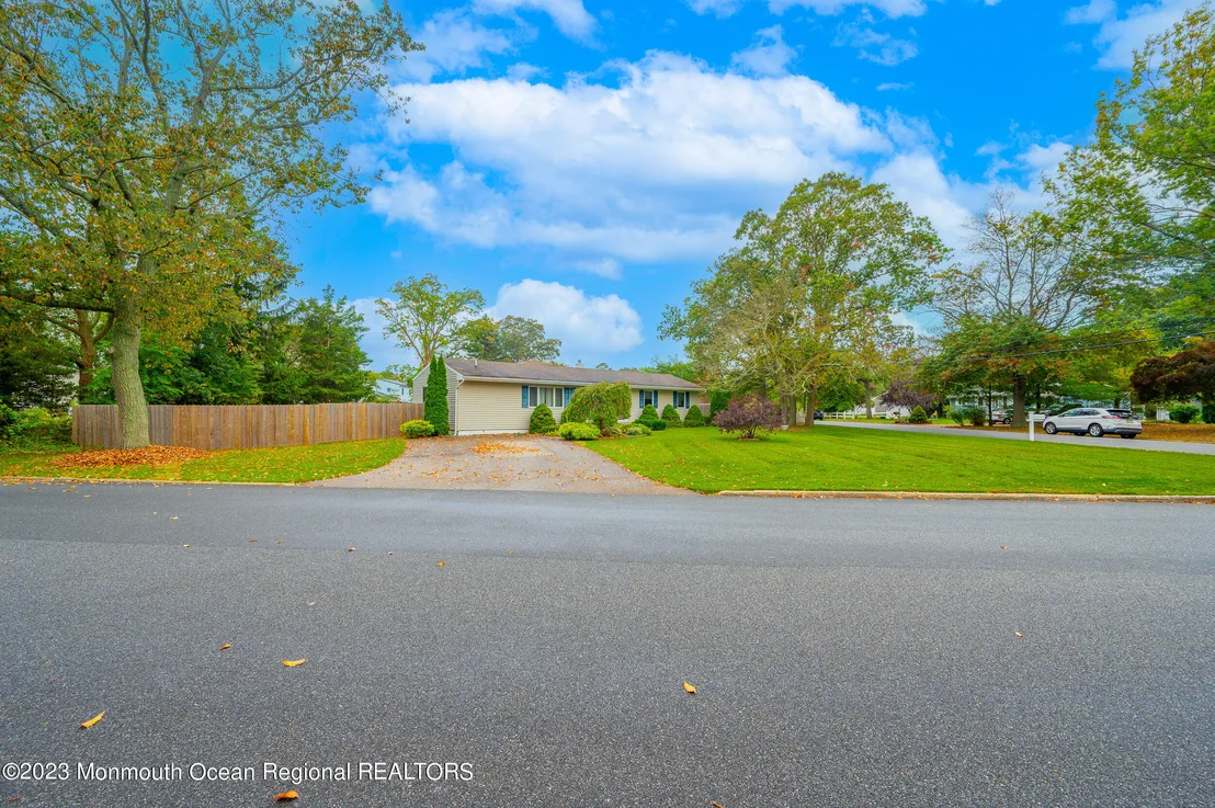 Photo of 1147 Overlook Drive