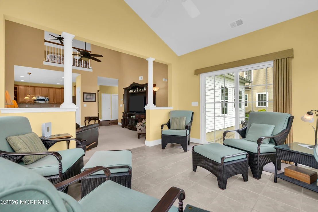 Photo of 4 Bay Head Court