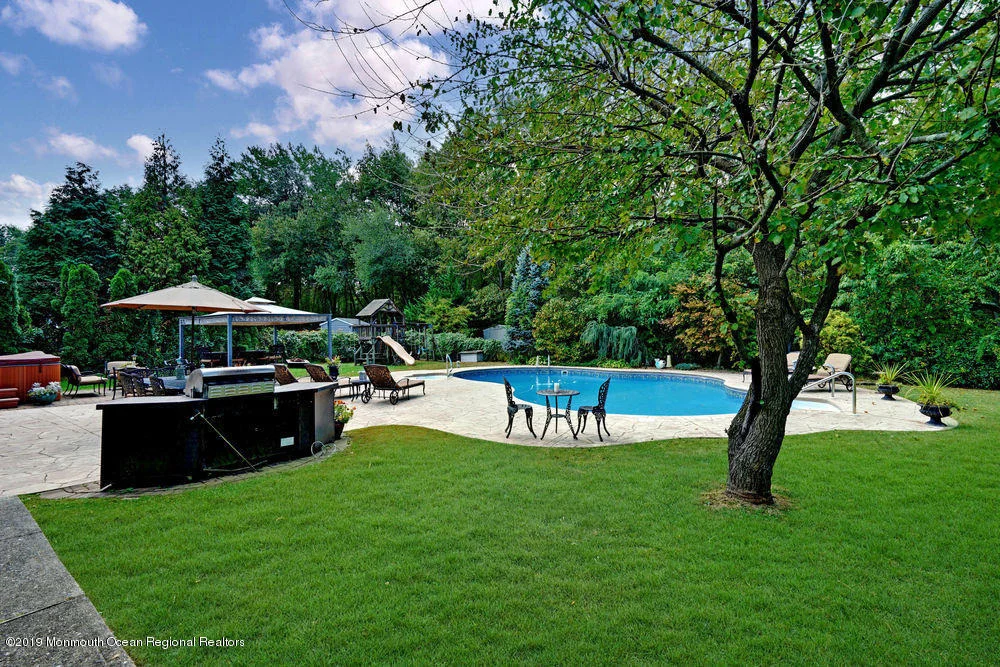 Photo of 1409 Roller Road