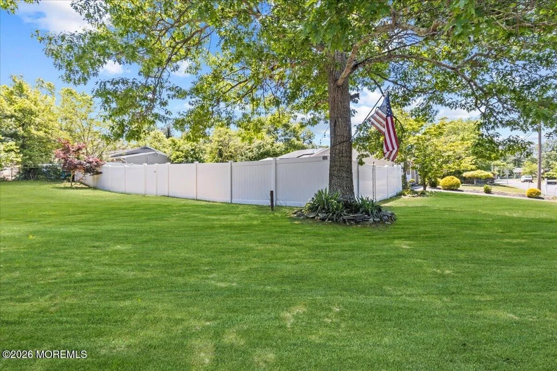 Photo of 2115 Pineview Road