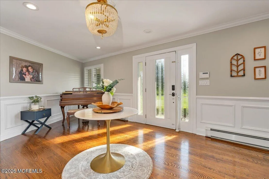 Photo of 48 Lakeside Avenue