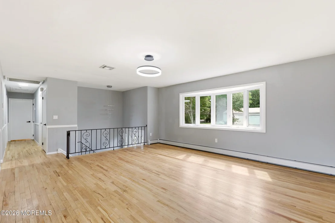 Photo of 295 Fort Plains Road