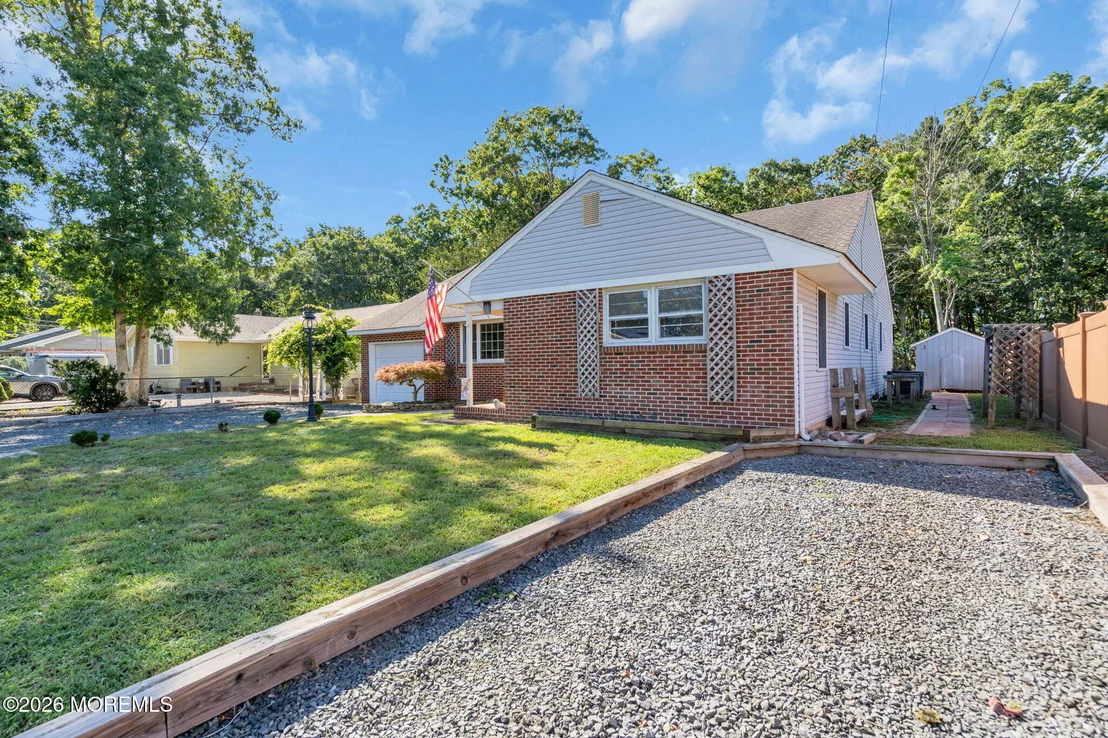 Photo of 141 Sunset Drive