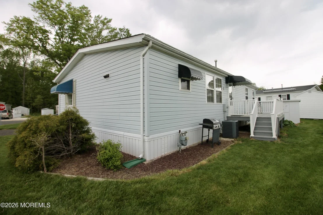 Photo of 92 Cardinal Way