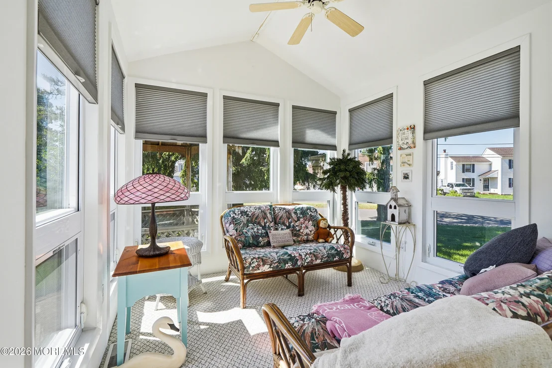 Photo of 481 Admiral Road