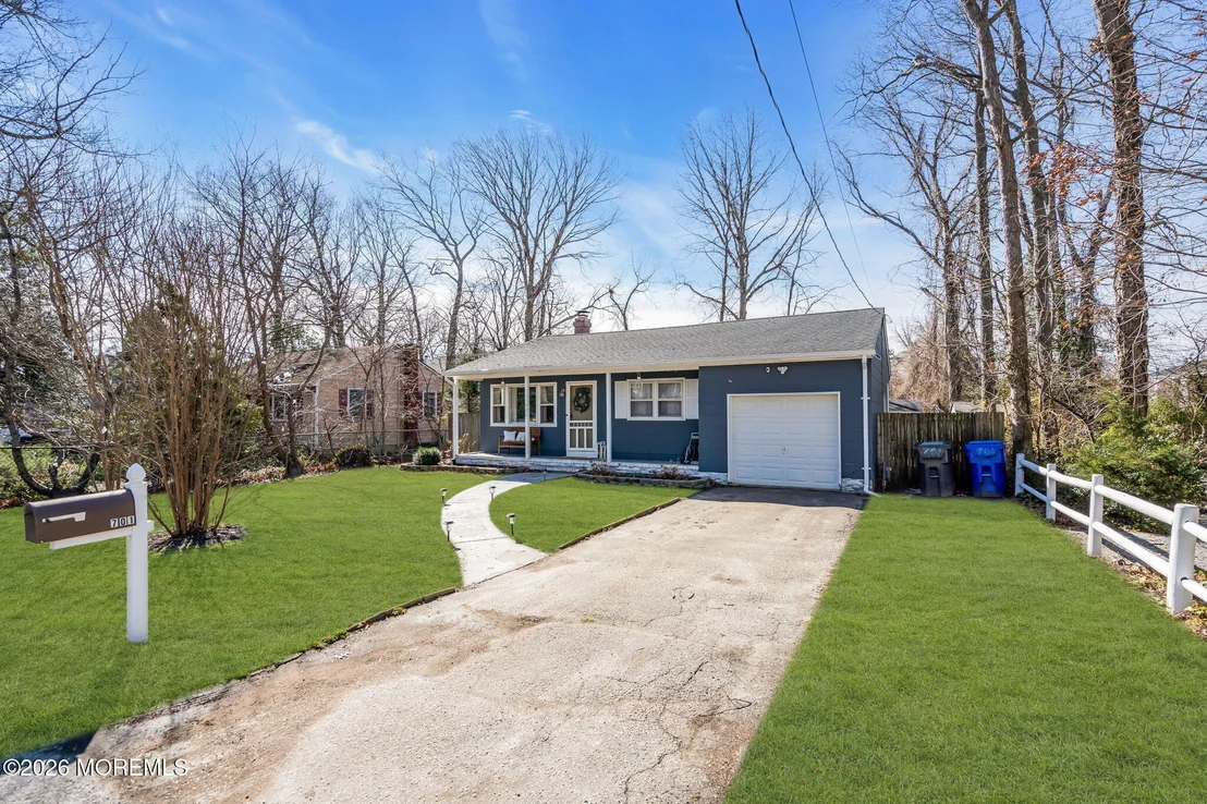 Photo of 701 Barberry Drive
