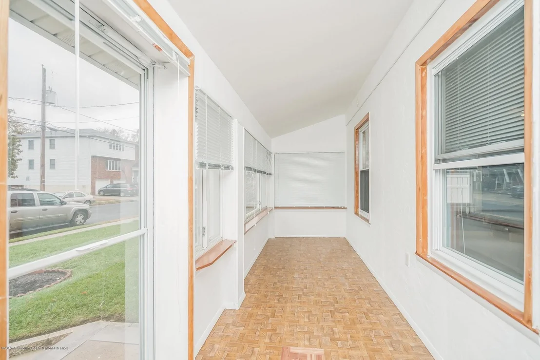 Photo of 1237 Briarwood Road