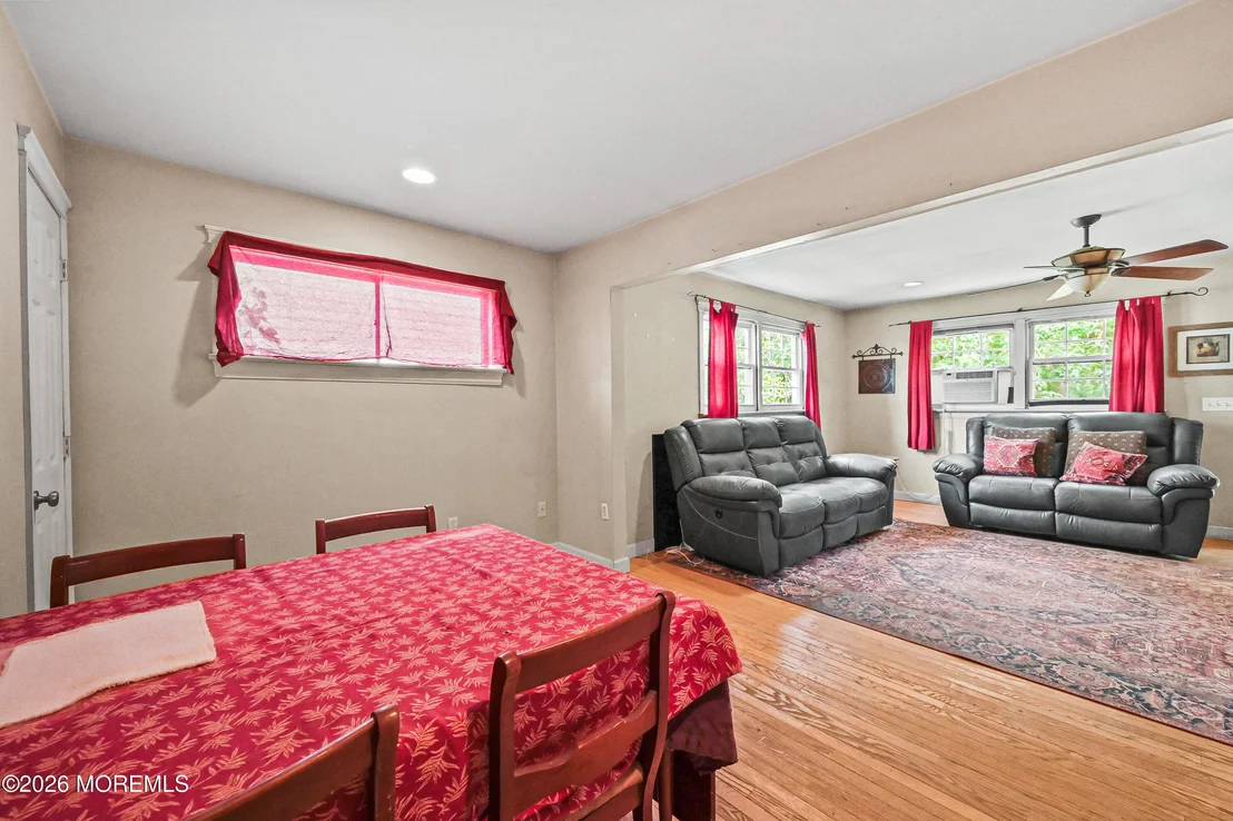 Photo of 317 Edgeview Road