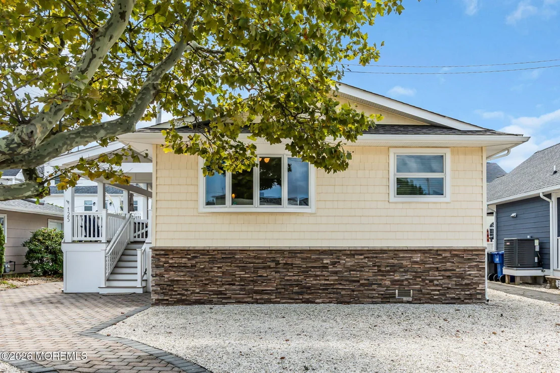 Photo of 125 Ocean Bay Boulevard
