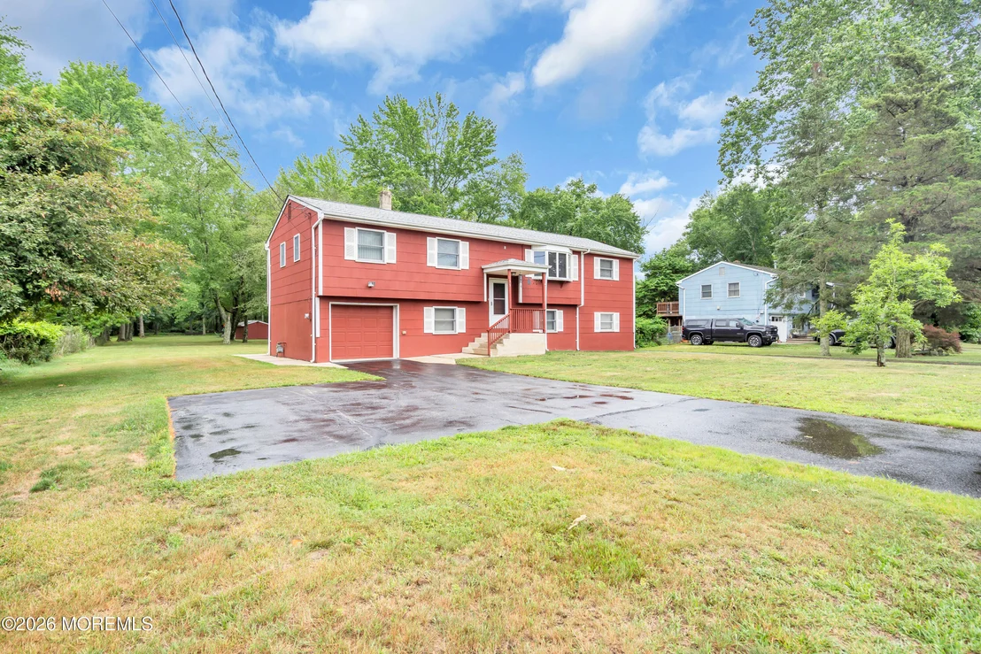 Photo of 99 Cedar Swamp Road