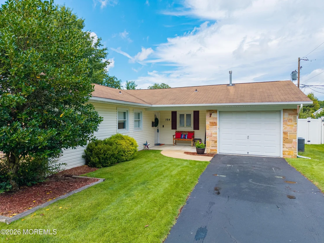 Photo of 164 Idlebrook Lane