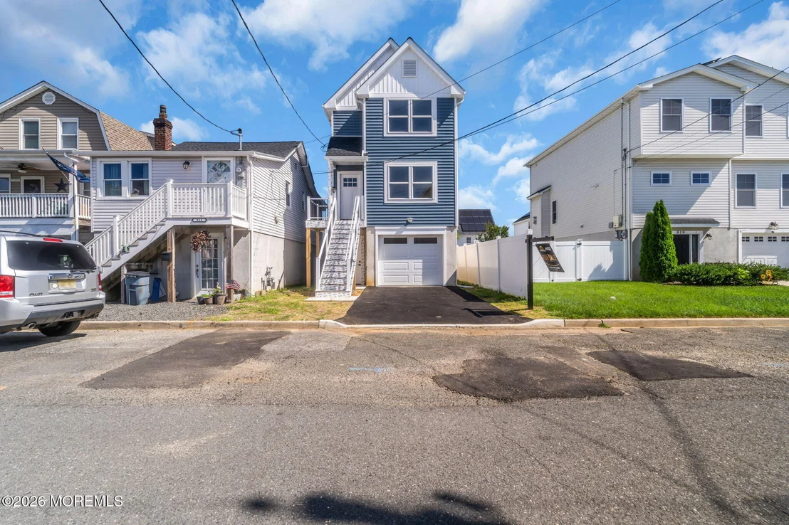 Photo of 917 5th Street