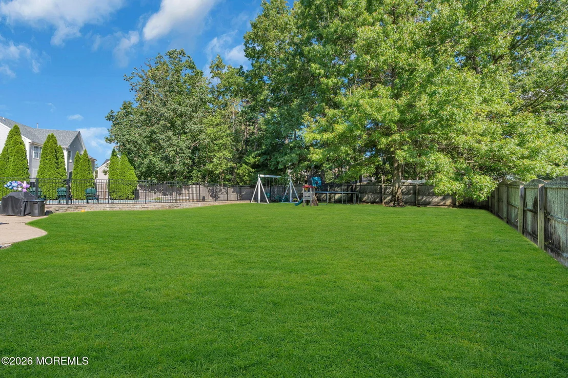 Photo of 2391 Forest Circle