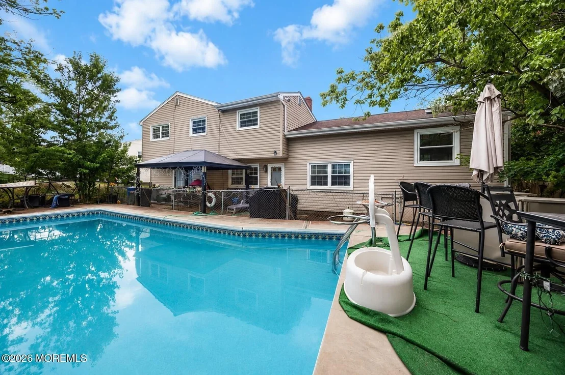 Photo of 5 Cortland Drive