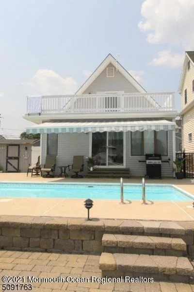 Photo of 8 Rochester Drive