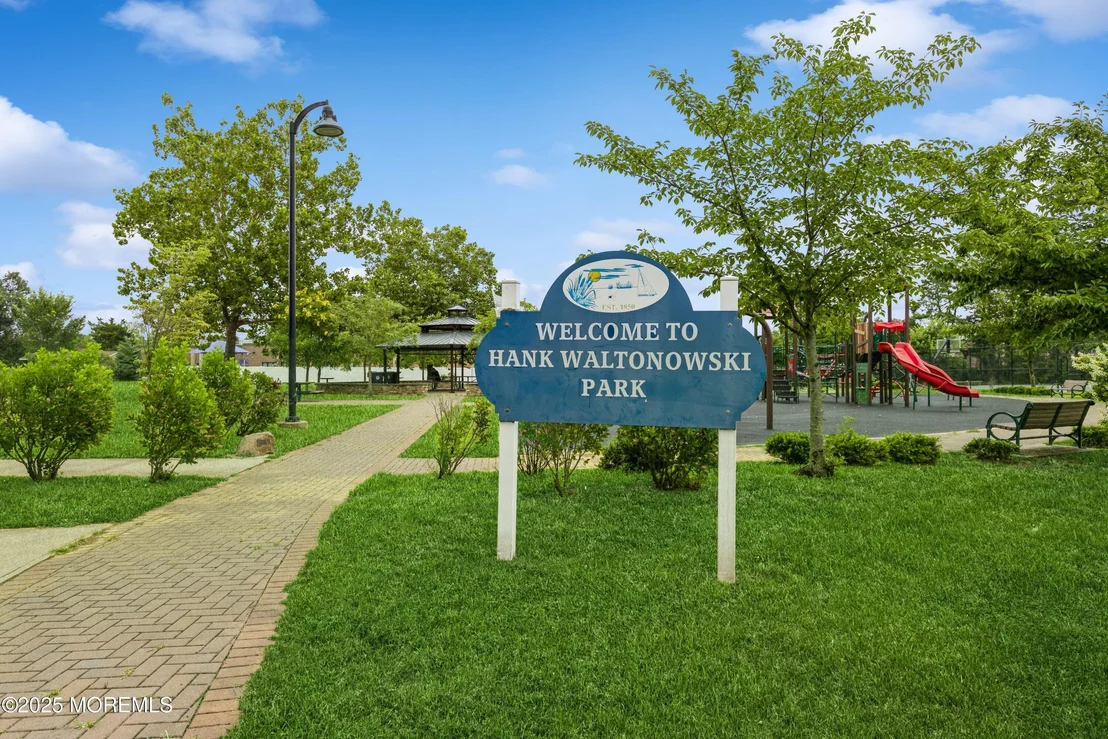 Photo of 19 Ashwood Drive