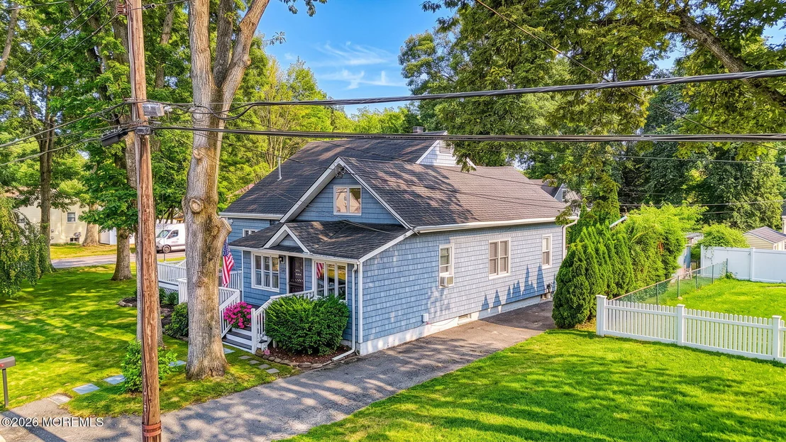 Photo of 210 Robbins Road