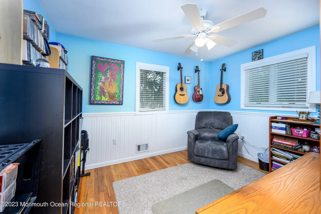 Photo of 425 Harris Avenue