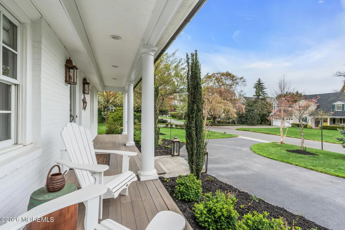 Photo of 9 N Cherry Lane