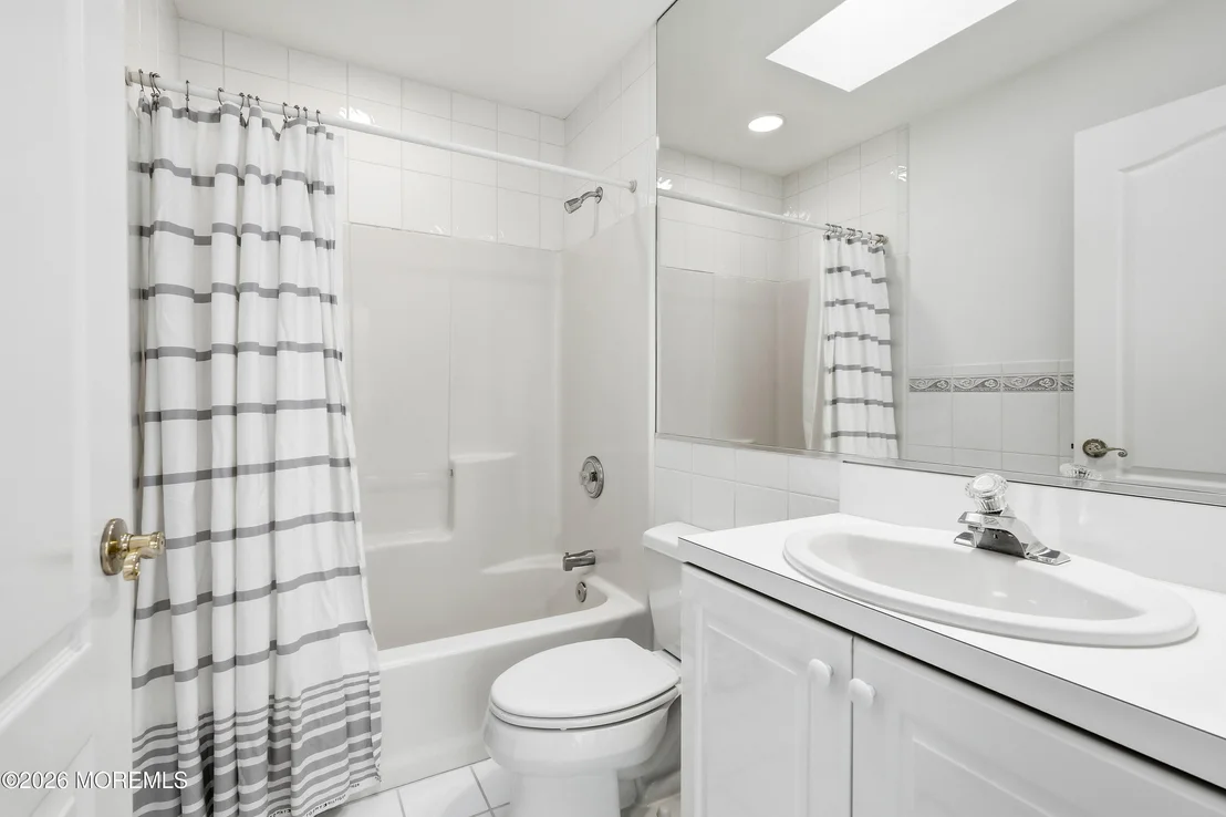 Photo of 717 Fairview Lane