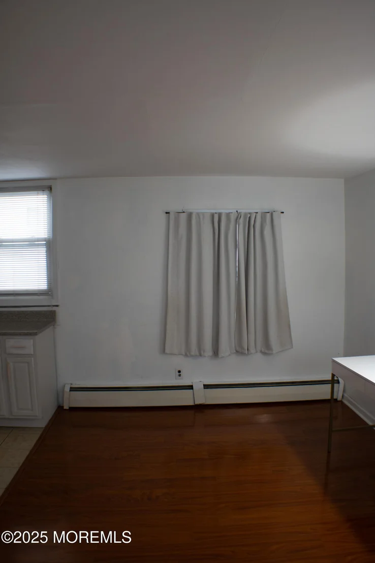 Photo of 814 5th Street