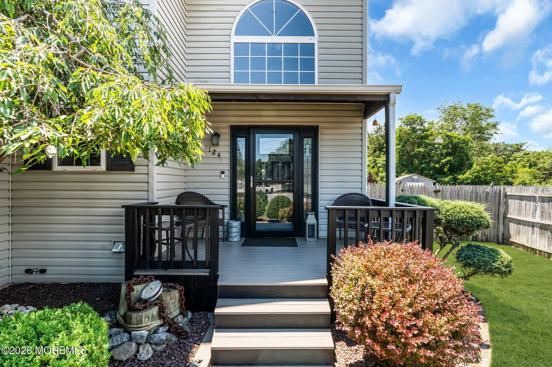 Photo of 124 Atrium Drive
