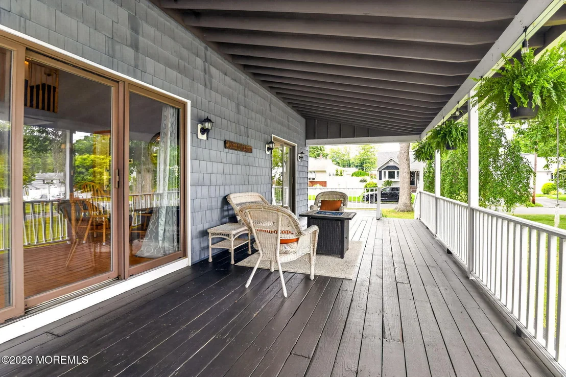 Photo of 210 Robbins Road