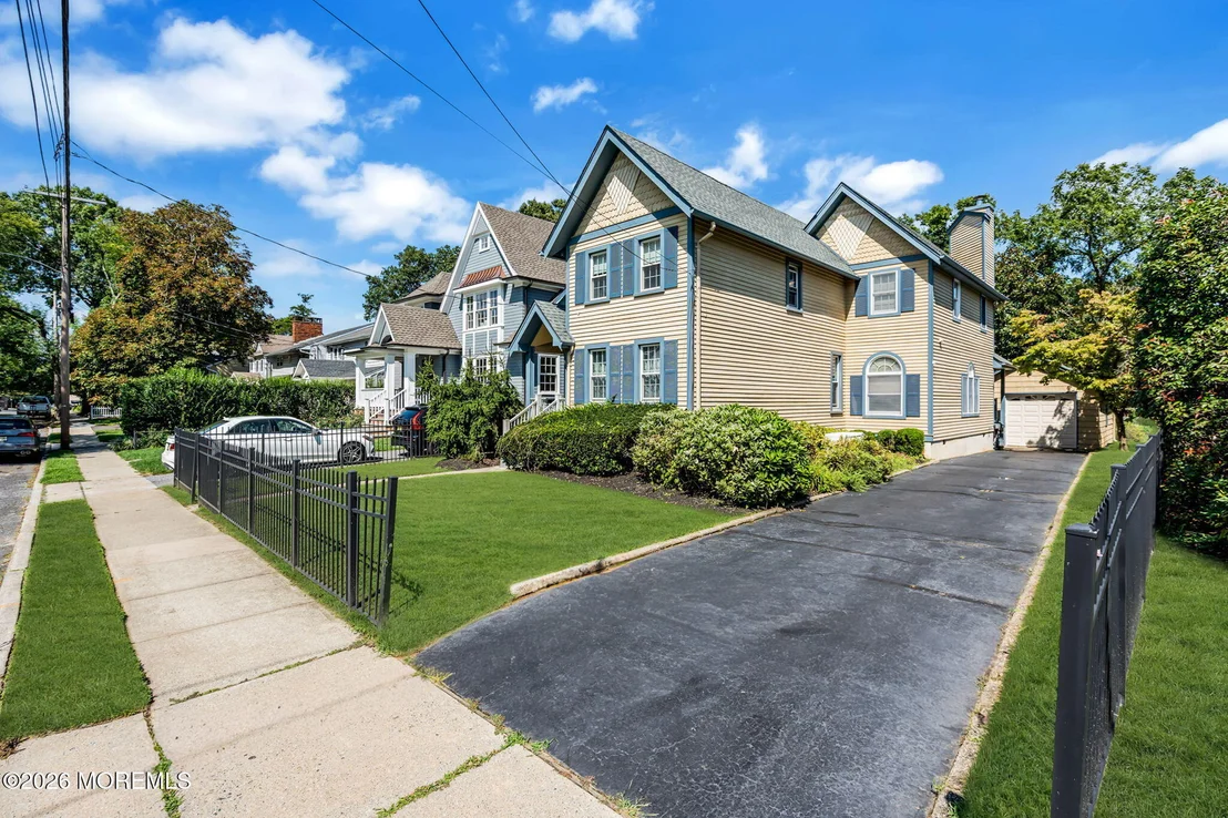 Photo of 29 1st Street