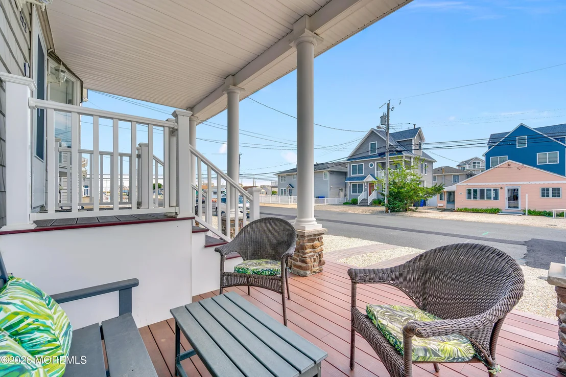Photo of 222 3rd Avenue