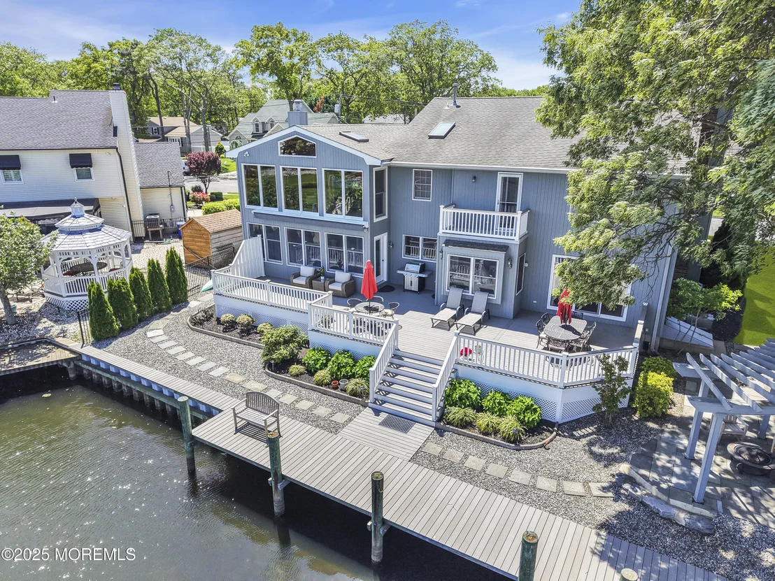 Photo of 560 Midwood Drive