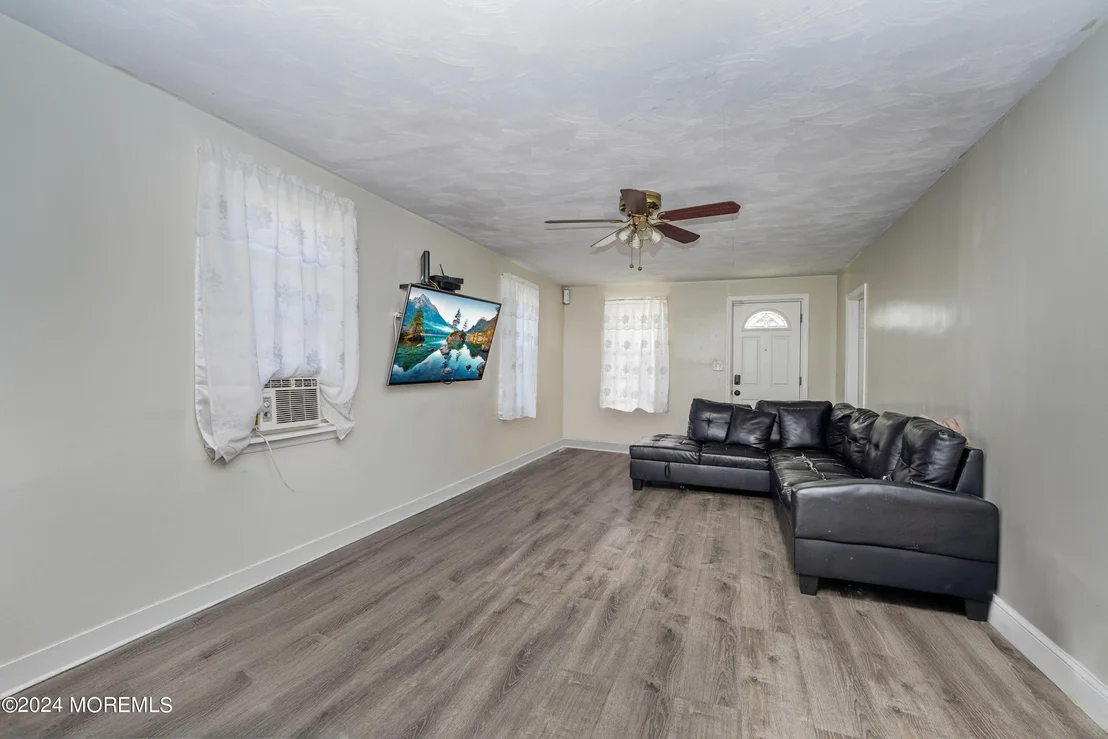 Photo of 1721 Bangs Avenue