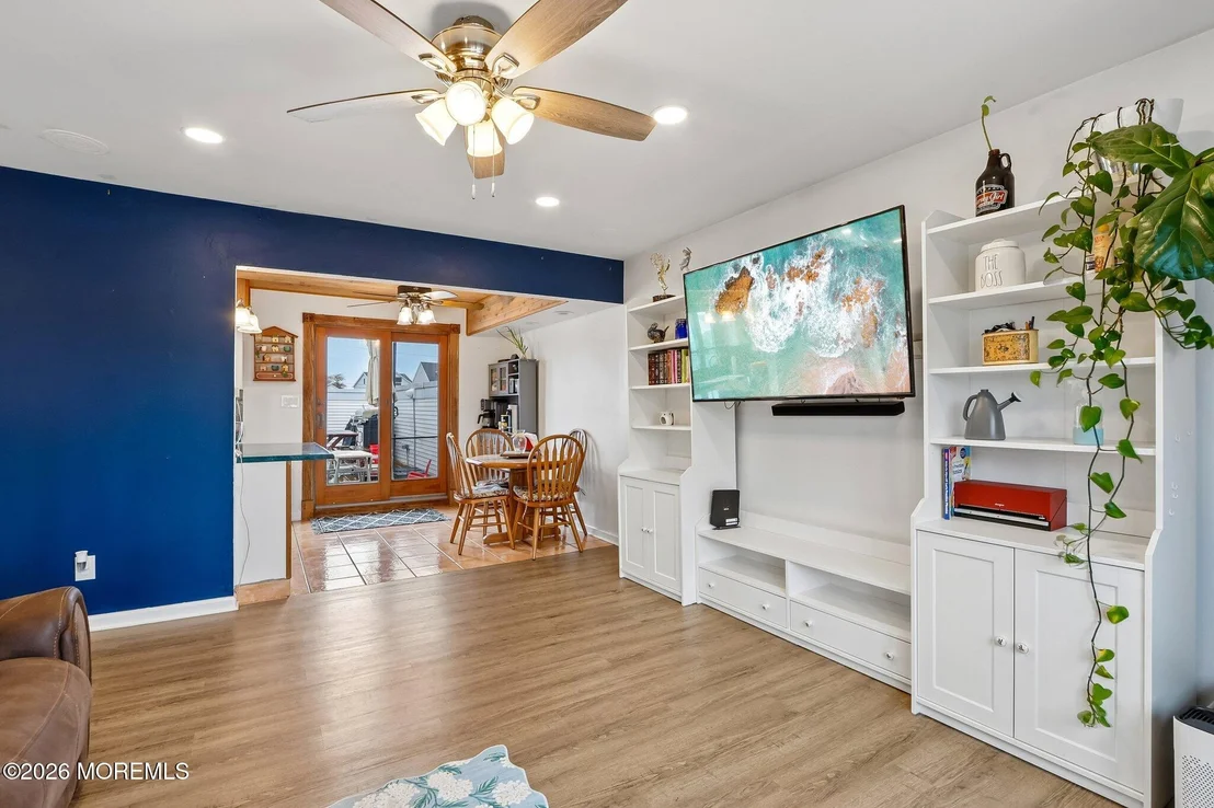 Photo of 3138 Oceanic Drive