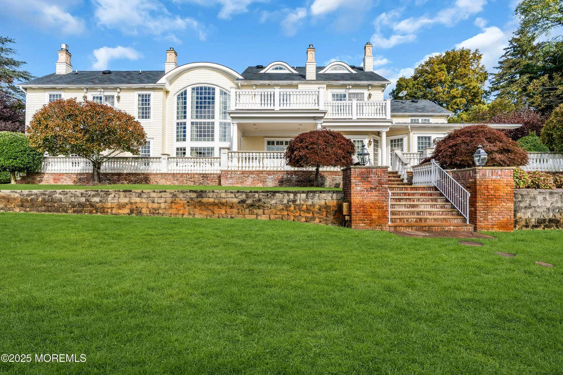 Photo of 934 Navesink River Road