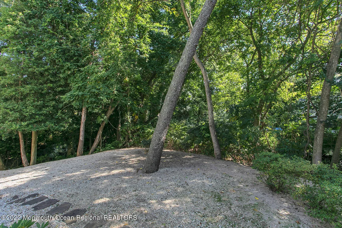Photo of 933 Birch Drive