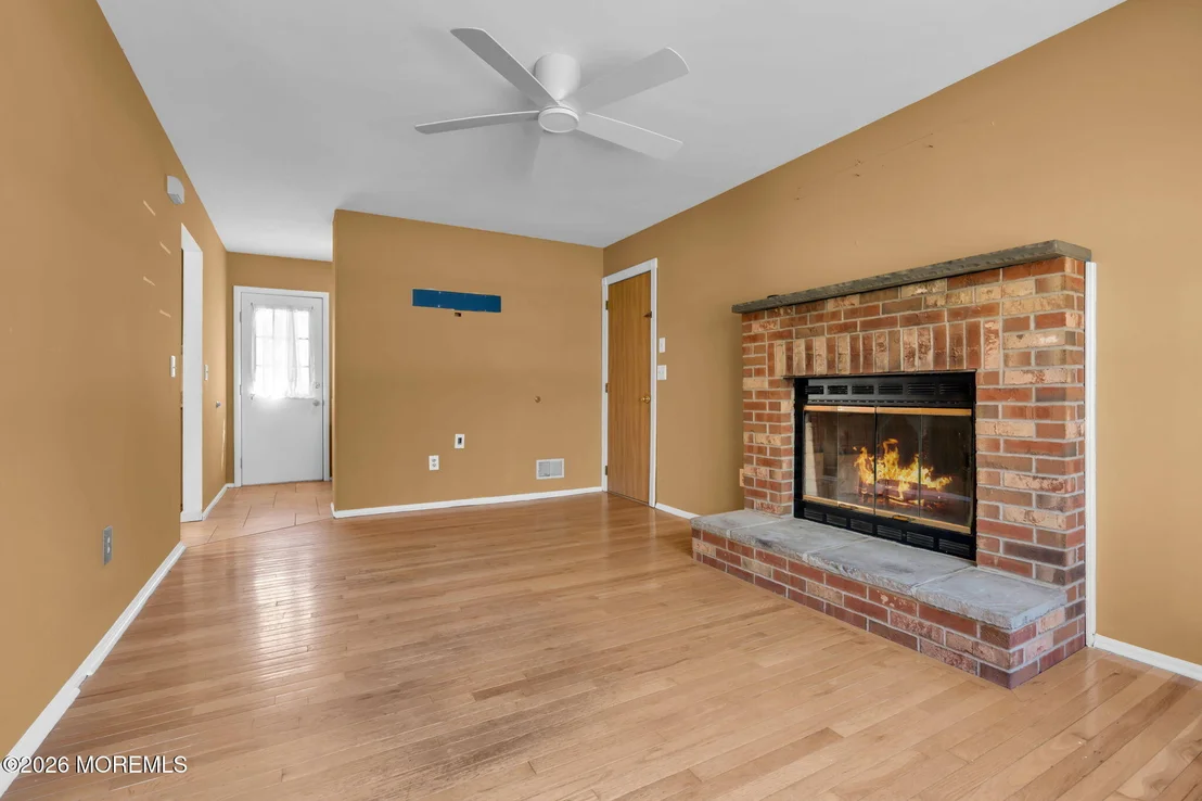 Photo of 205 Frank Applegate Road