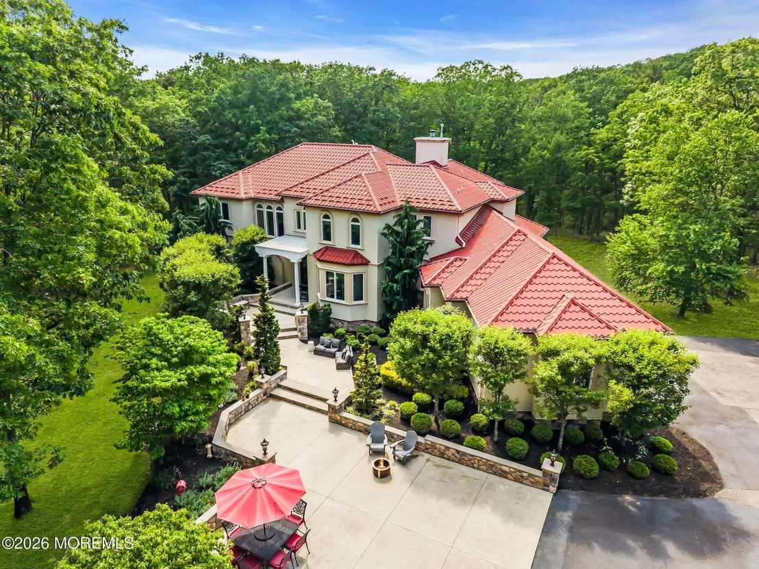 Photo of 347 Millstone Road