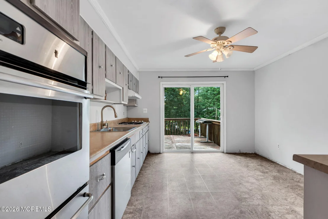 Photo of 114 Locust Avenue
