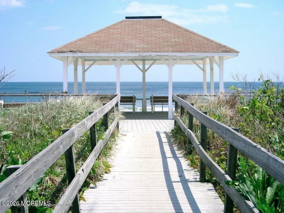 Photo of 2007 Ocean Avenue N