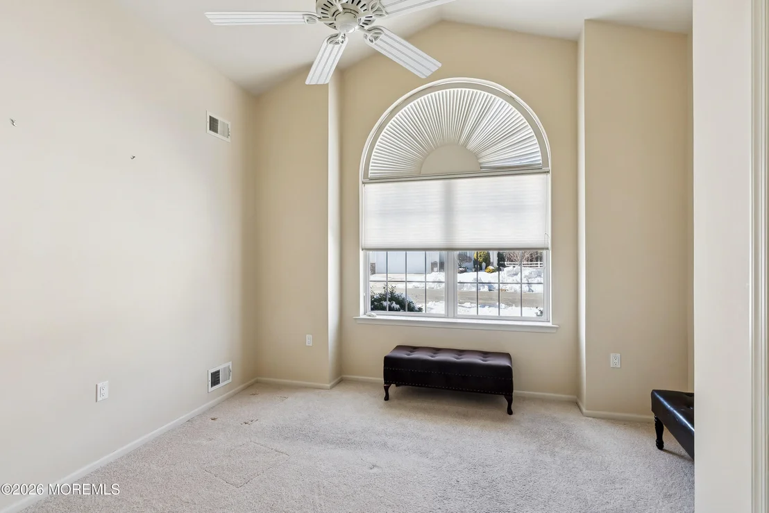 Photo of 21 Rumson Court