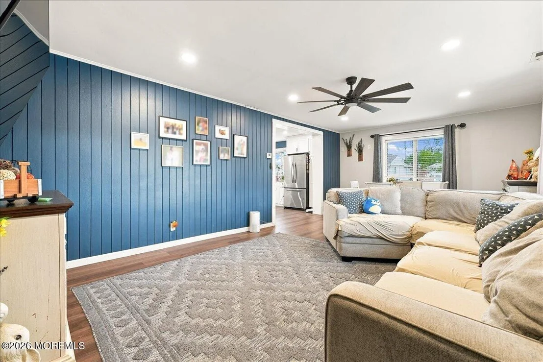 Photo of 552 Lloyd Road