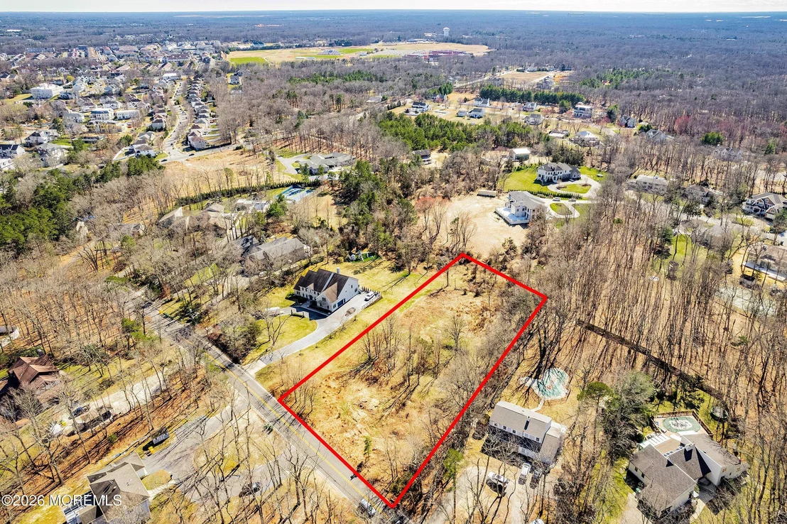 Photo of 496 Clearstream Road