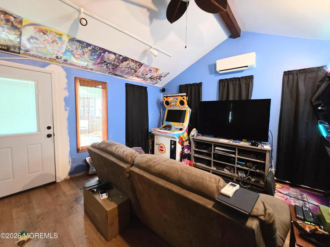 Photo of 1210 Taylor Lane