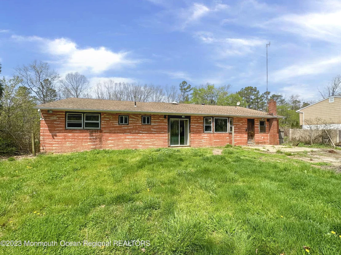 Photo of 835 Bowman Road
