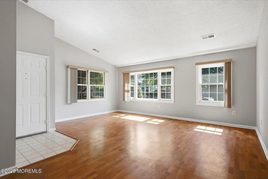 Photo of 7 Riva Boulevard