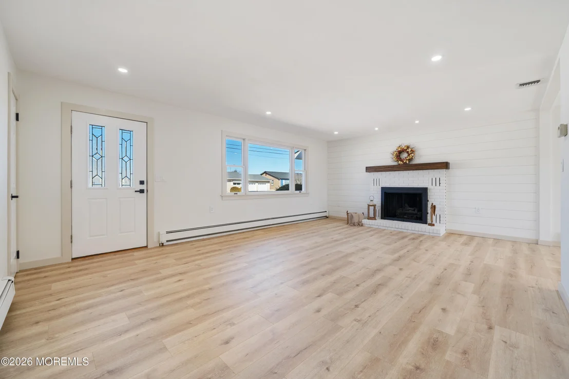 Photo of 715 Richmond Drive
