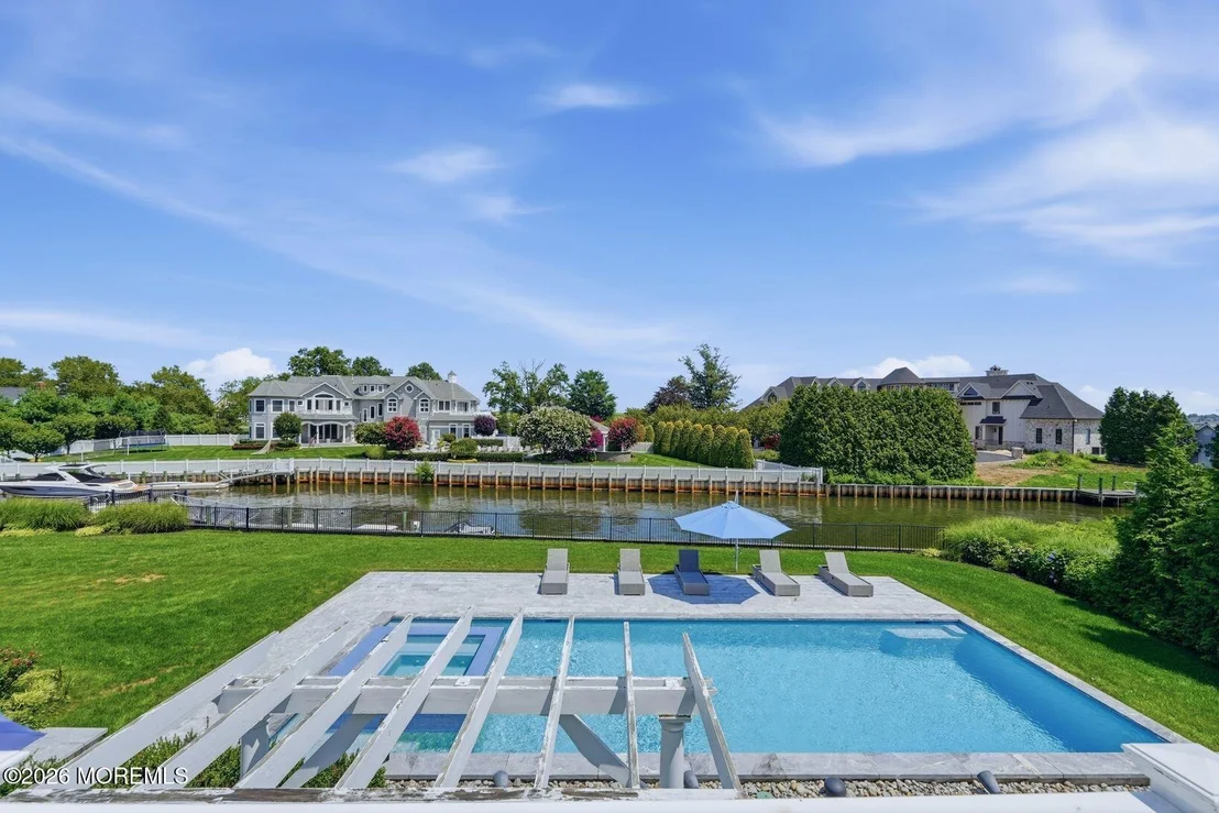 Photo of 13 Rivers Edge Drive