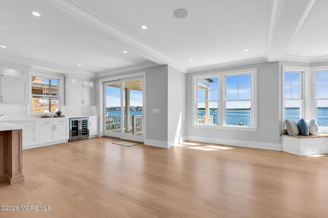 Photo of 153 Pershing Boulevard